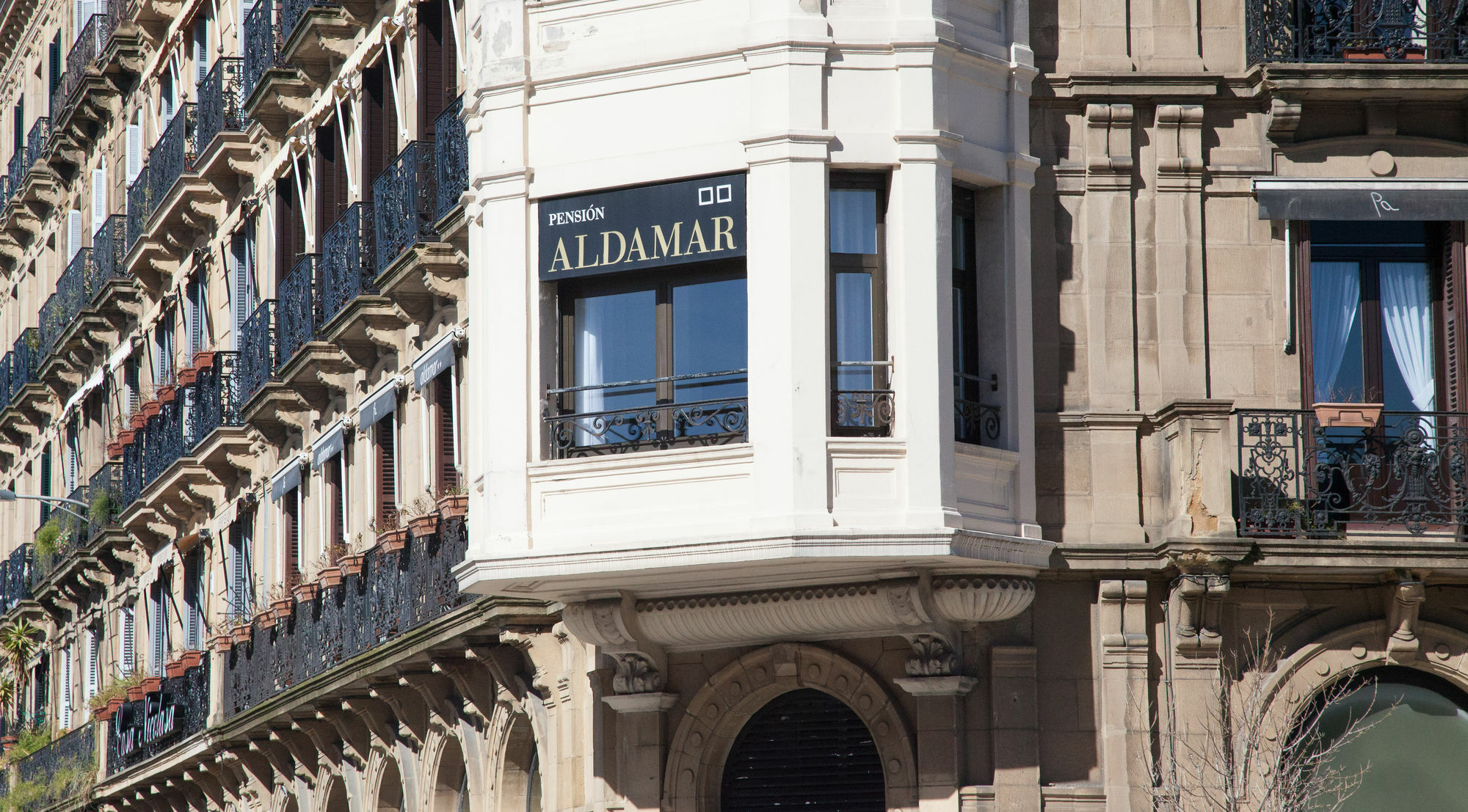 Hotel Aldamar San Sebastián Esterno foto